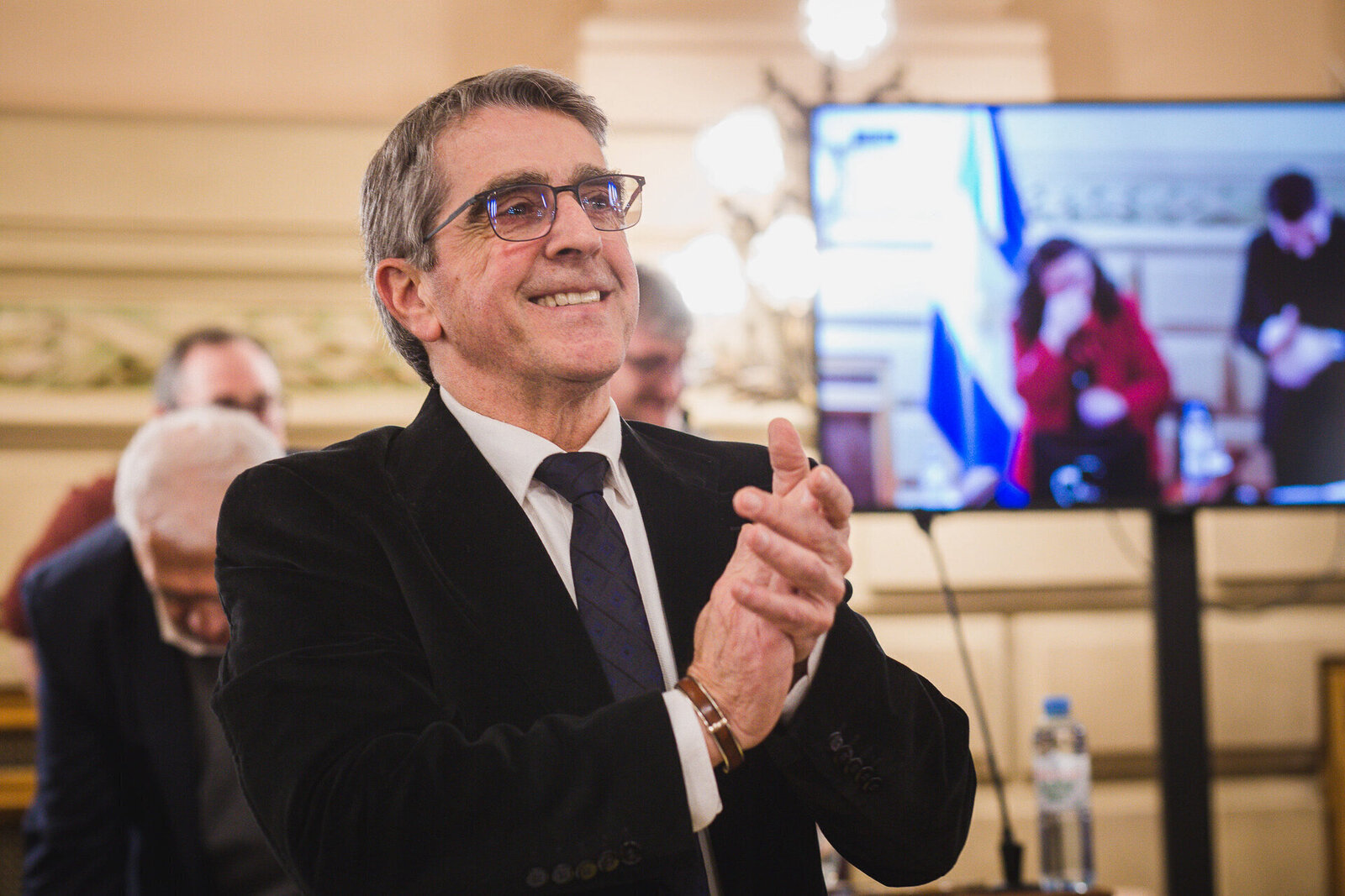 Media sanción a la iniciativa del senador Traferri para que haya una “Expo Carreras y Oficios